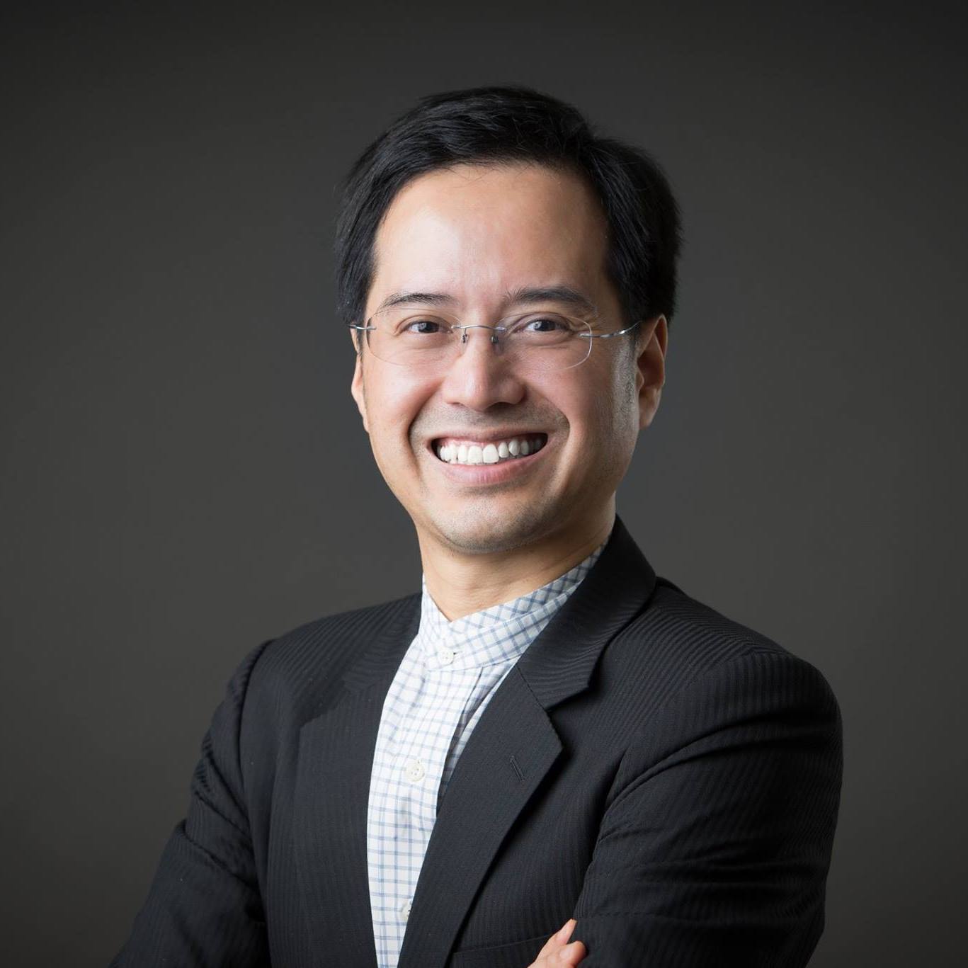 Portrait of Mr Simon Mak, Founder and Chairman of Ascent Partners Foundation